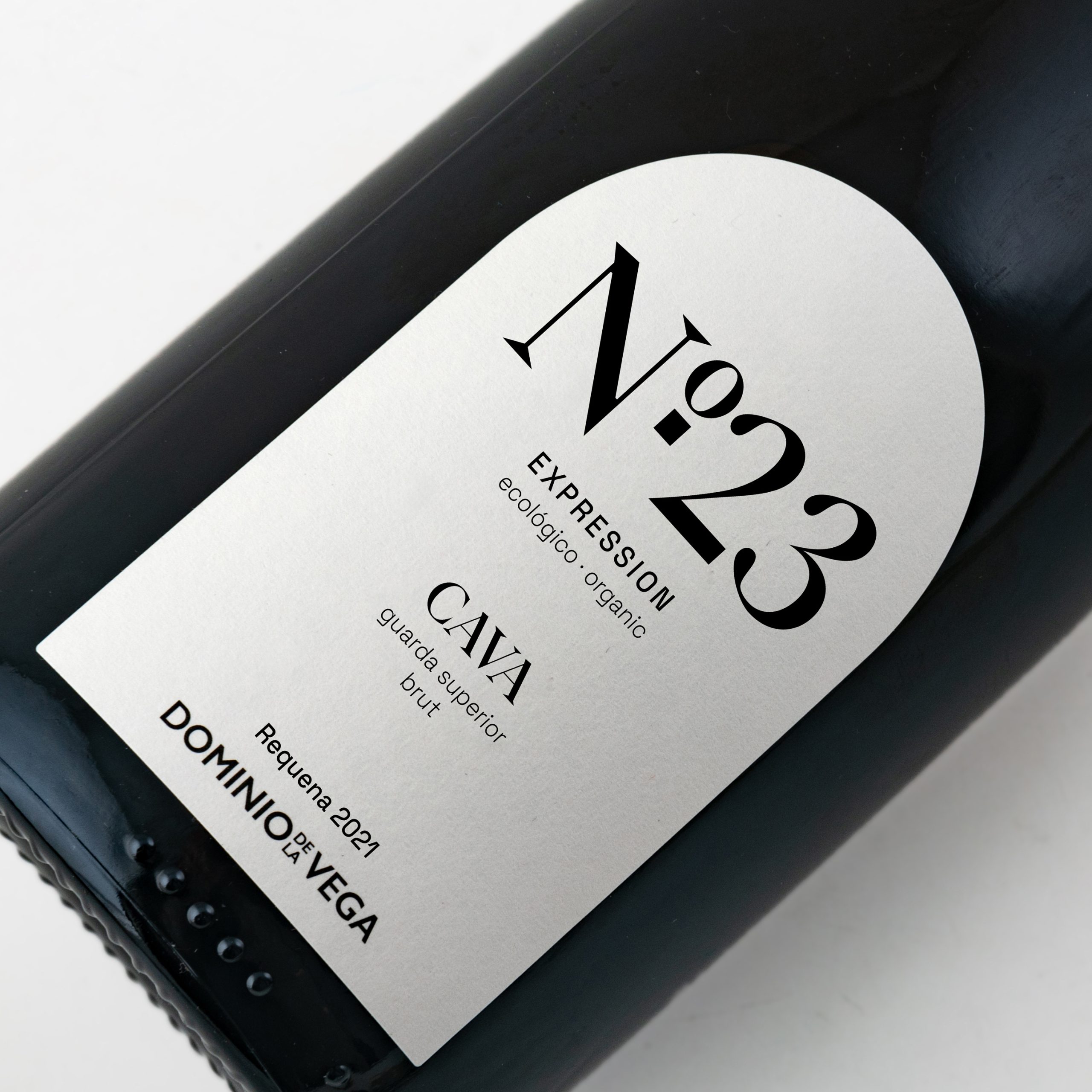 DV_CAVA_N23 EXPRESSION-detail_WEB